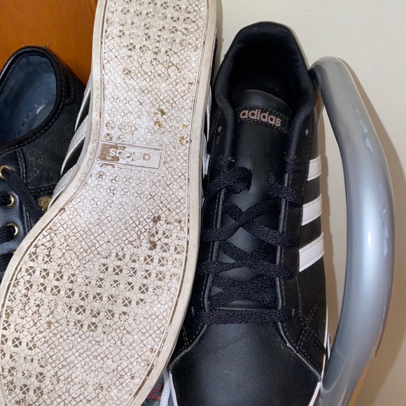 Adidas Runners - Picture 2 of 3